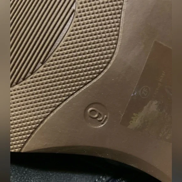 NWT Maurices 9M dark mottled grey lace up ankle boots - Picture 5 of 8